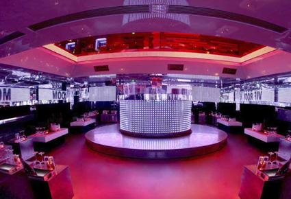 افتتاح VIP ROOM في دبي